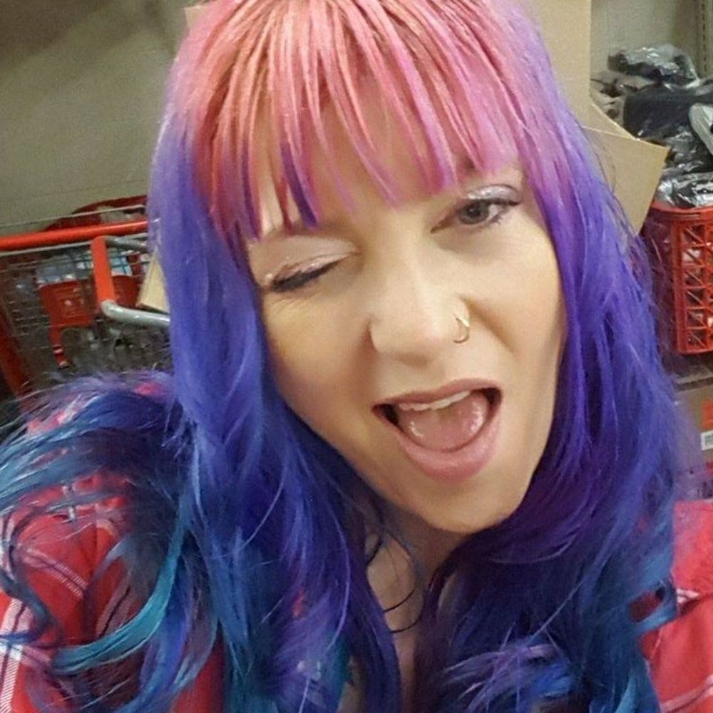 Meet your Posher, Christina
